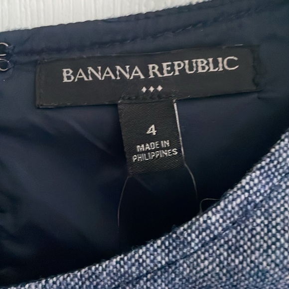 Banana Republic Short Sleeve Wool Sheath Dress - Picture 3 of 3